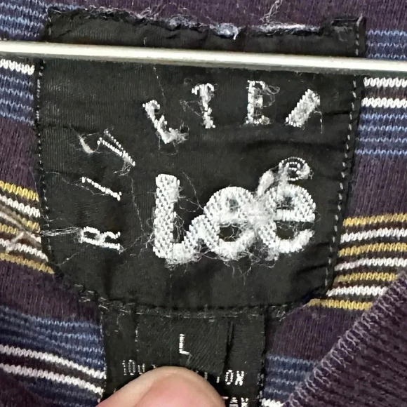 Vintage 90s LEE Riveted Striped V-Neck Tshirt Sz Lg - Picture 4 of 5